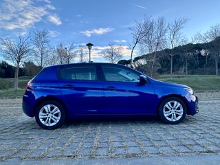 PEUGEOT 308 GT Line 1.5 BlueHDi EAT8 Automático