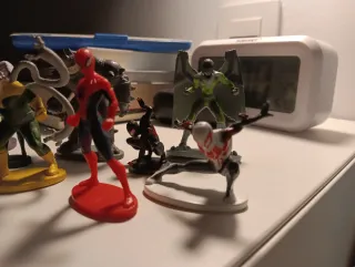 Mini figuras Spiderman y villanos