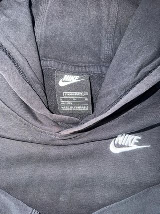 Sudadera Nike Negra con Capucha