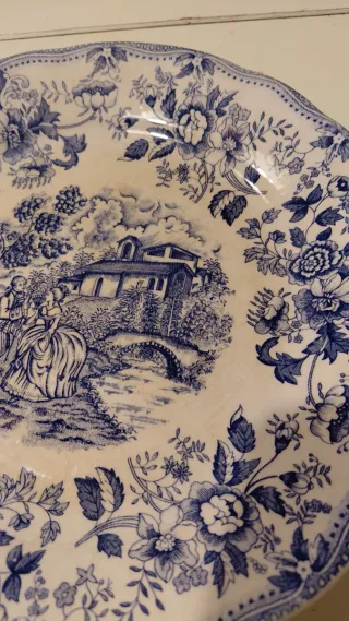 Piatto antico decorato blu e bianco