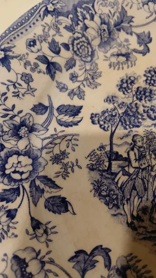 Piatto antico decorato blu e bianco