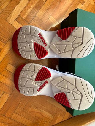 Zapatillas Lacoste Blancas y Rojas