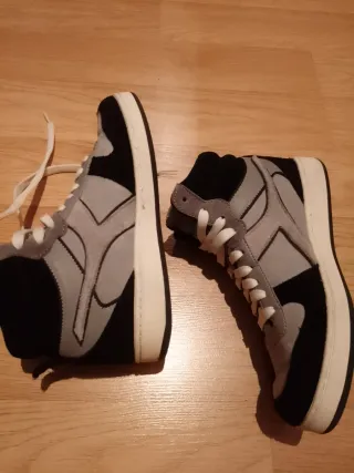 Zapatillas altas Diadora grises y negras