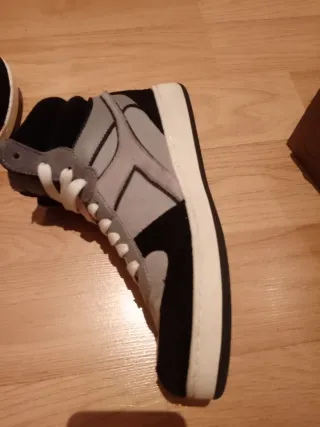 Zapatillas altas Diadora grises y negras