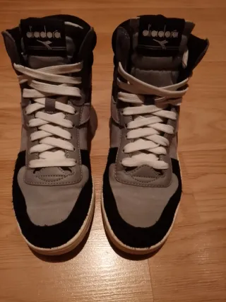 Zapatillas altas Diadora grises y negras
