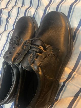 Zapatos negros colegio o salir talla 39