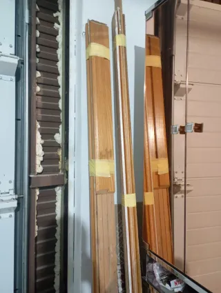 Puerta interior de madera