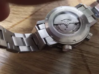 Reloj Automático de Buceo Negro y Plateado