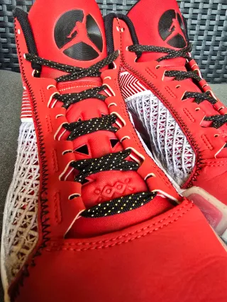 Nike Jordan Rojas y Blancas EU 42