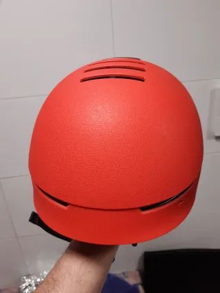 Casco de esquí Atomic rojo