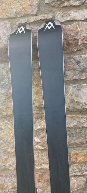 Esquís Volkl 724 EXP