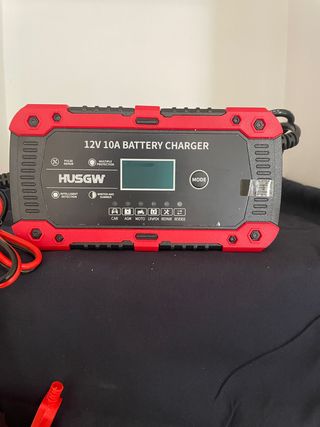 Cargador Batería HUSGW 12V 10A