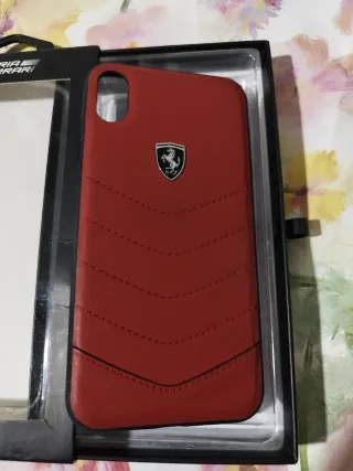 Custodia iPhone XS Max in pelle Ferrari rossa