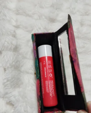 Porta pintalabios floral con espejo