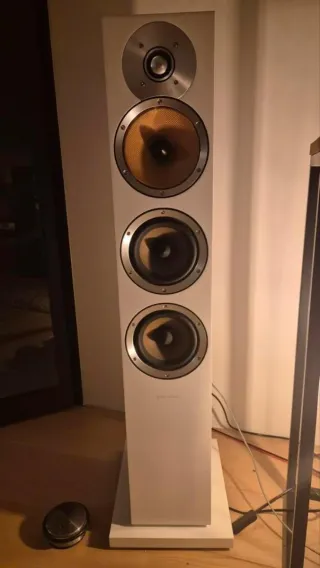 Altavoces Bowers & Wilkins CM8 Blancos