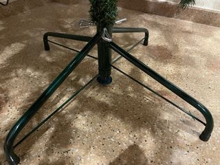 Árbol de Navidad (sin adornos)