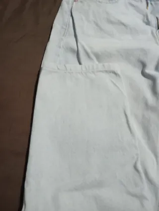 Pantalón vaquero claro Bershka Mom Talla 36