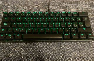 Teclado ISY 5000 BK ES