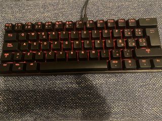 Teclado ISY 5000 BK ES