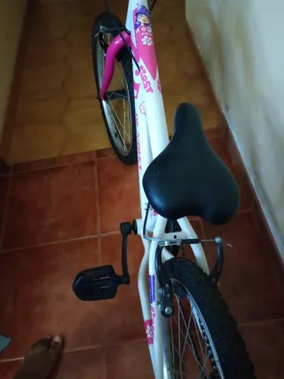 Bicicleta infantil Denbike Blanca y Rosa