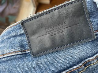 Jeans Zara strappati stile italiano coquette