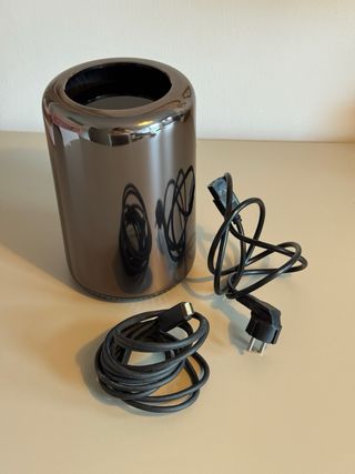 Mac Pro (Finales 2013) - 1TB - Funciona perfecto