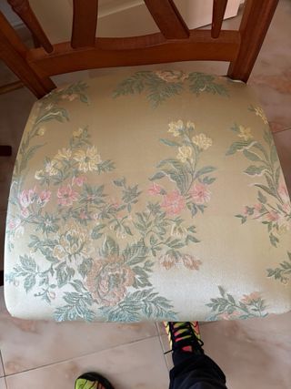 Mesa de comedor de madera y 6 sillas (extensible)