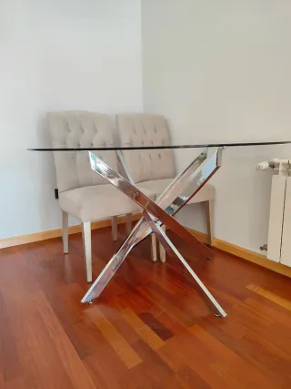 Mesa de salón cristal y metal