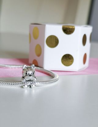 CHARM PERRO BULLDOG COLG PARA PULSERA PANDORA CAJA