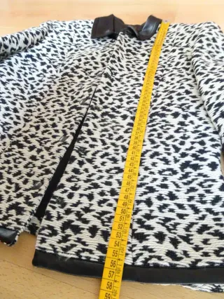 Blazer Simorra estampado blanco y negro