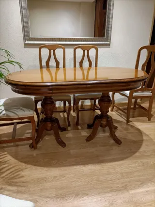 Conjunto mesa comedor y 6 sillas madera