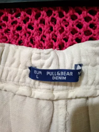 Conjunto Top Rosa y Shorts Blancos