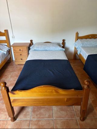Cama estilo provenzal de madera