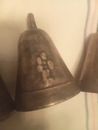 Antiche campanelle in bronzo