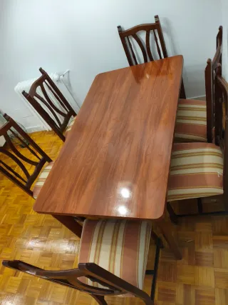 Mesa comedor extensible con 6 sillas