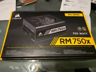 Corsair RM750x Alimentatore ATX 750W garanzia