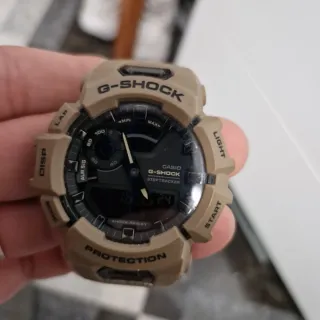 Reloj Casio G-Shock Beige y Negro