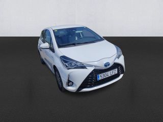 Toyota Yaris   1.5 100H Active