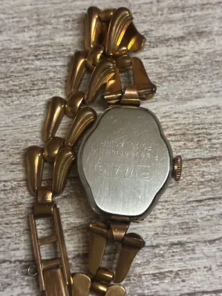 Reloj Control 17 Rubis chapado en oro