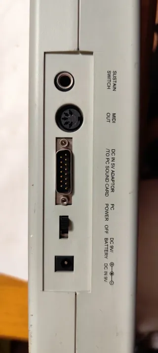 Teclado MIDI Midiplus 4 Octavas