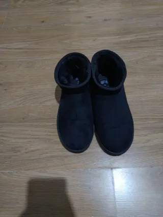 Botas de pelo mujer Primark negras