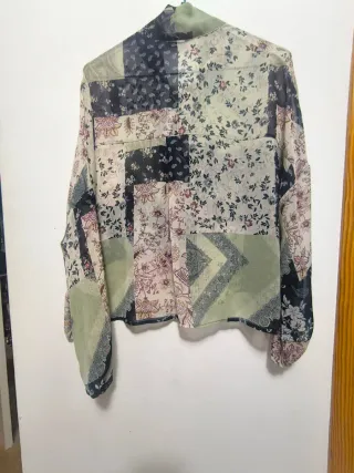 Blusa manga larga patchwork floral