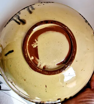 Frutero de cerámica con asa de bambú