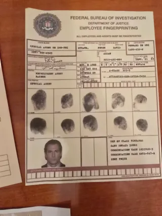 Set di 5 documenti FBI di John Kramer del film Jig