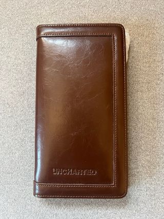 Conjunto UNCHARTED - Cartera+Pasaporte NUEVO