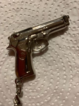 Portachiavi pistola ottone argentato