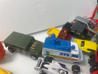 Lote coches escala 1/64 variados