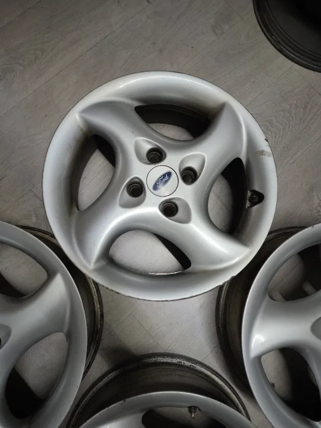 Llantas Ford 16 4x108