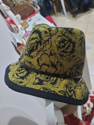 Cappello donna fantasia floreale giallo nero