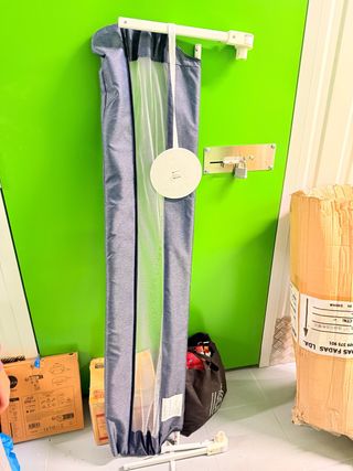 Protector de cama/cuna gris